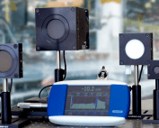 Prévenir les collisions engins-piétons : Détection de personnes par scrutateur laser